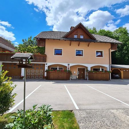 Apartmaji Mezan Μπλεντ Εξωτερικό φωτογραφία