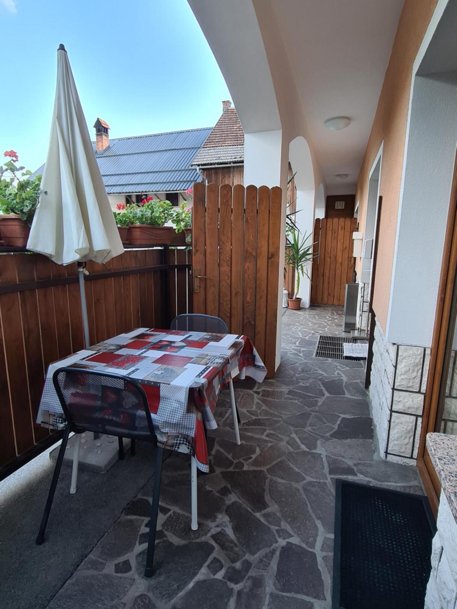 Apartmaji Mezan Μπλεντ Δωμάτιο φωτογραφία