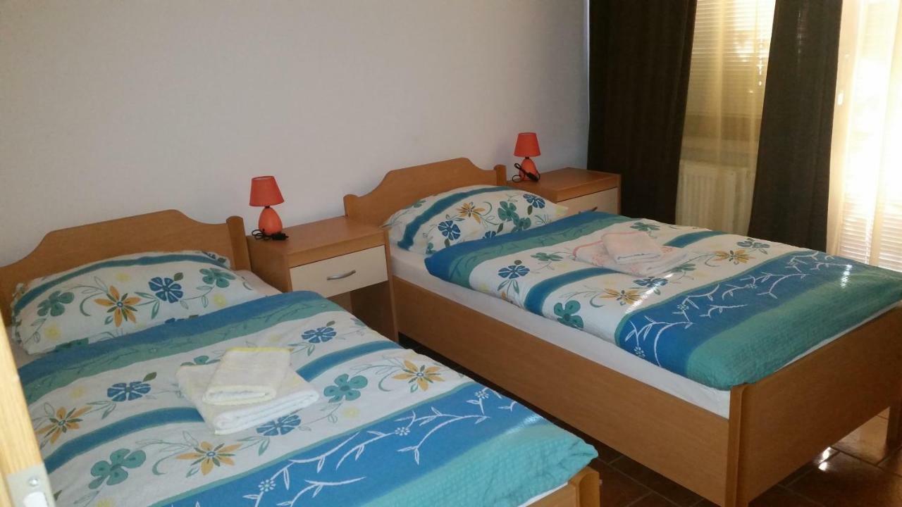 Apartmaji Mezan Μπλεντ Εξωτερικό φωτογραφία